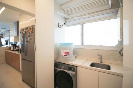 Apartamento à venda com 87m², 2 quartos e 2 vagasÁrea de Serviço