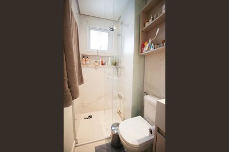 Apartamento à venda com 87m², 2 quartos e 2 vagasBanheiro do Suíte 1 