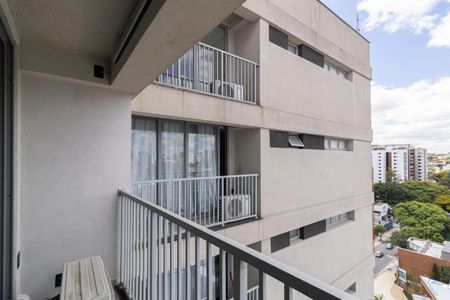 Studio à venda com 26m², 1 quarto e sem vaga Studio à venda com 26m², 1 quarto e sem vagaVaranda