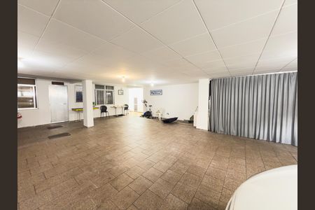 Casa à venda com 480m², 4 quartos e 5 vagas Casa à venda com 480m², 4 quartos e 5 vagasGaragem