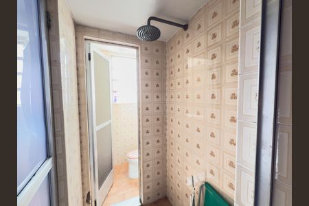 Casa à venda com 480m², 4 quartos e 5 vagas Casa à venda com 480m², 4 quartos e 5 vagasÁrea comum - Banheiro