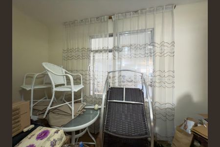 Casa à venda com 480m², 4 quartos e 5 vagas Casa à venda com 480m², 4 quartos e 5 vagasQuarto 4