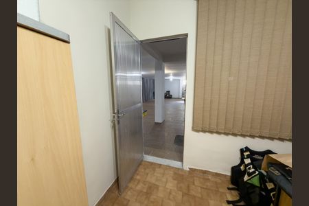 Casa à venda com 480m², 4 quartos e 5 vagas Casa à venda com 480m², 4 quartos e 5 vagasSala 2