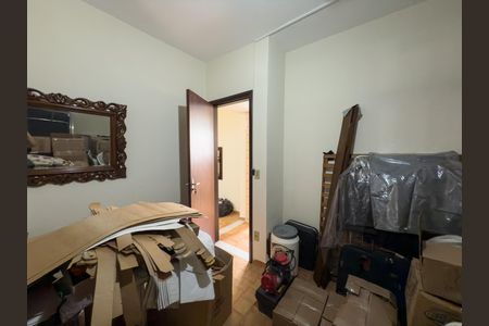 Casa à venda com 480m², 4 quartos e 5 vagas Casa à venda com 480m², 4 quartos e 5 vagasQuarto 4