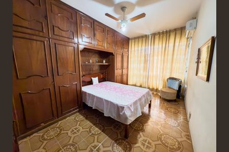 Casa à venda com 480m², 4 quartos e 5 vagas Casa à venda com 480m², 4 quartos e 5 vagasQuarto 2 - Suíte