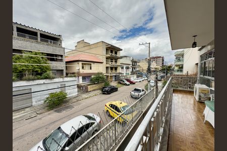 Casa à venda com 480m², 4 quartos e 5 vagas Casa à venda com 480m², 4 quartos e 5 vagasVaranda da Sala 1