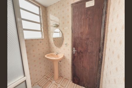 Casa à venda com 480m², 4 quartos e 5 vagas Casa à venda com 480m², 4 quartos e 5 vagasBanheiro 1