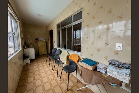 Casa à venda com 480m², 4 quartos e 5 vagas Casa à venda com 480m², 4 quartos e 5 vagasÁrea de Serviço 1