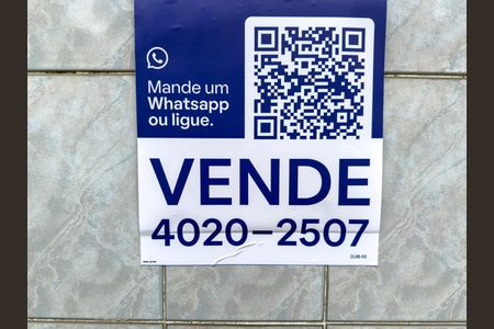 Casa à venda com 480m², 4 quartos e 5 vagas Casa à venda com 480m², 4 quartos e 5 vagasPlaca