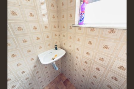 Casa à venda com 480m², 4 quartos e 5 vagas Casa à venda com 480m², 4 quartos e 5 vagasÁrea comum - Banheiro