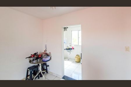 Sala de apartamento à venda com 2 quartos, 48m² em Califórnia, Belo Horizonte