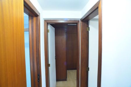 Corredor de apartamento para alugar com 3 quartos, 83m² em Barra da Tijuca, Rio de Janeiro