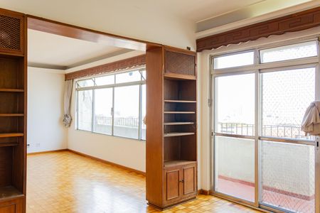Apartamento para alugar com 250m², 5 quartos e 2 vagasSala 2