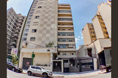 Apartamento para alugar com 250m², 5 quartos e 2 vagasFachada