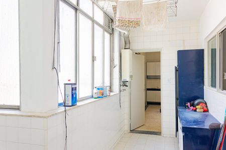 Apartamento para alugar com 250m², 5 quartos e 2 vagasÁrea de Serviço