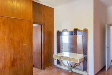 Apartamento para alugar com 250m², 5 quartos e 2 vagasQuarto 1