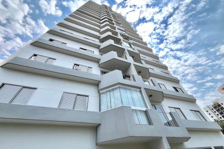 Apartamento para alugar com 62m², 2 quartos e 1 vagaFachada