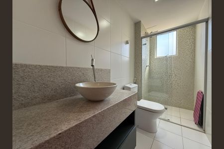 Apartamento para alugar com 60m², 2 quartos e 2 vagas Apartamento para alugar com 60m², 2 quartos e 2 vagasBanheiro