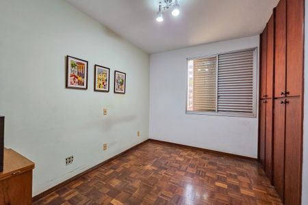 Apartamento à venda com 176m², 4 quartos e 2 vagasQuarto 3