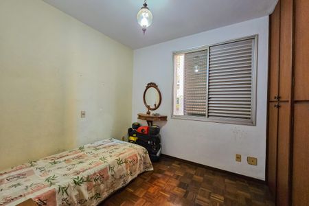 Apartamento à venda com 176m², 4 quartos e 2 vagasQuarto 2