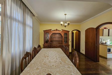 Apartamento à venda com 176m², 4 quartos e 2 vagasSala