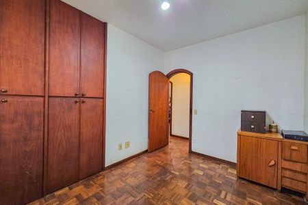Apartamento à venda com 176m², 4 quartos e 2 vagasQuarto 3