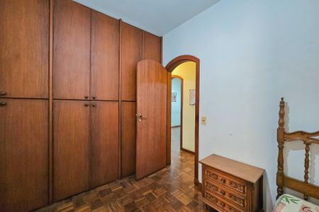 Apartamento à venda com 176m², 4 quartos e 2 vagasQuarto 2