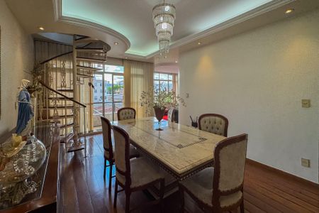 Apartamento à venda com 4 quartos, 202m² em Padre Eustáquio, Belo Horizonte