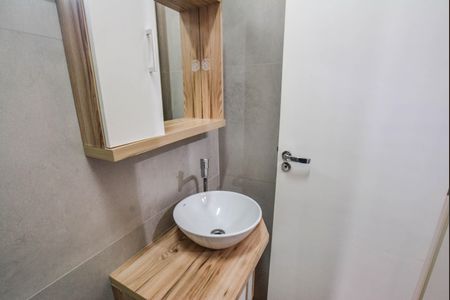 Apartamento à venda com 158m², 3 quartos e 2 vagas Apartamento à venda com 158m², 3 quartos e 2 vagasBanheiro Social