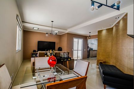 Apartamento à venda com 158m², 3 quartos e 2 vagas Apartamento à venda com 158m², 3 quartos e 2 vagasSala