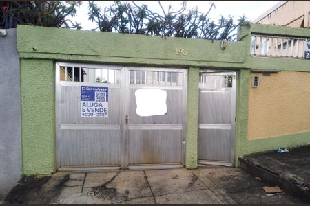 Casa à venda com 60m², 2 quartos e 1 vagaFachada