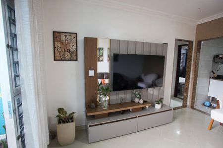 Sala de casa à venda com 2 quartos, 60m² em Tanque, Rio de Janeiro