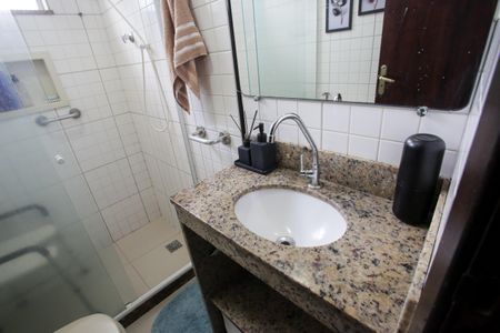 Casa à venda com 60m², 2 quartos e 1 vagaBanheiro