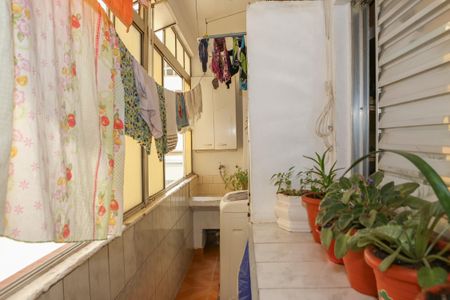 Apartamento à venda com 98m², 3 quartos e sem vaga Apartamento à venda com 98m², 3 quartos e sem vagaCozinha e Área de Serviço