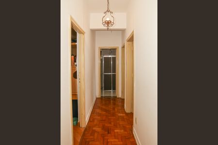 Apartamento à venda com 98m², 3 quartos e sem vaga Apartamento à venda com 98m², 3 quartos e sem vagaCorredor