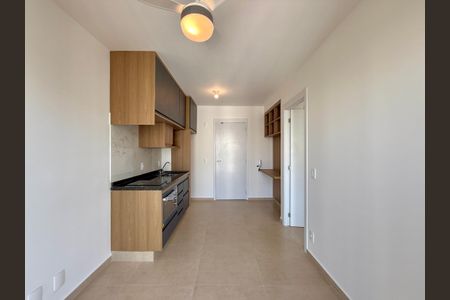 Sala/Cozinha de apartamento para alugar com 1 quarto, 27m² em Campo Belo, São Paulo