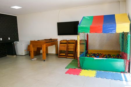 Apartamento à venda com 44m², 2 quartos e 1 vaga Apartamento à venda com 44m², 2 quartos e 1 vagaÁrea comum - Salão de festas