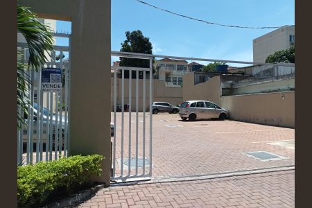 Apartamento à venda com 44m², 2 quartos e 1 vaga Apartamento à venda com 44m², 2 quartos e 1 vagaFachada