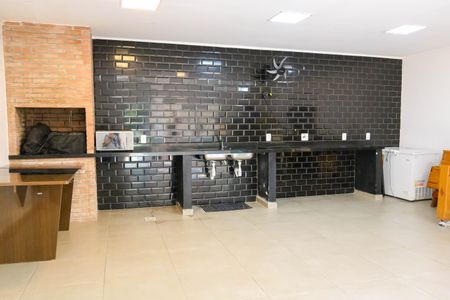 Apartamento à venda com 44m², 2 quartos e 1 vaga Apartamento à venda com 44m², 2 quartos e 1 vagaÁrea comum - Salão de festas