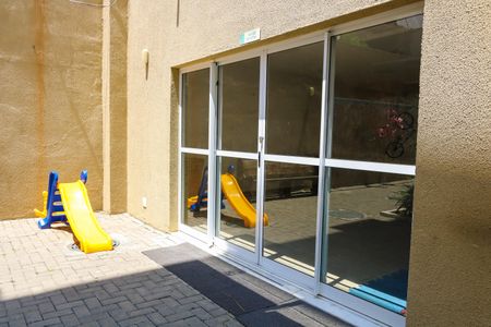 Apartamento à venda com 44m², 2 quartos e 1 vaga Apartamento à venda com 44m², 2 quartos e 1 vagaÁrea comum - Salão de festas