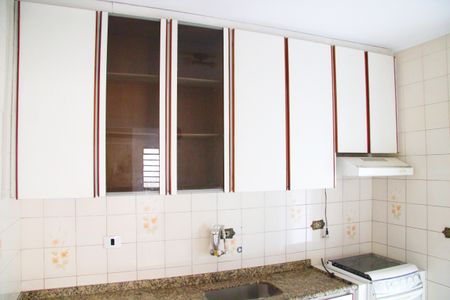 Apartamento para alugar com 67m², 2 quartos e 1 vagaCozinha 