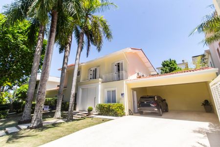 Casa de condomínio à venda com 414m², 4 quartos e 4 vagasGaragem
