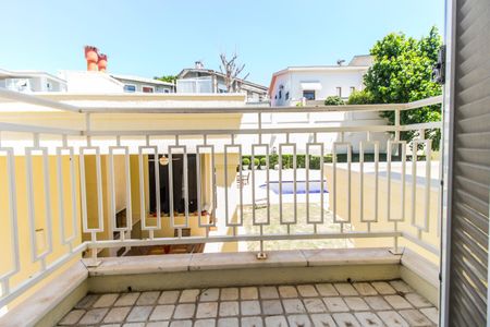 Casa de condomínio à venda com 414m², 4 quartos e 4 vagasVaranda