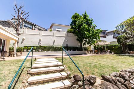 Casa de condomínio à venda com 414m², 4 quartos e 4 vagasVista