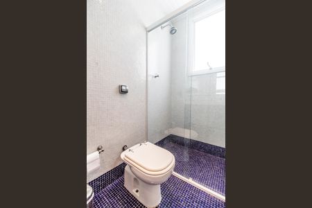 Casa de condomínio à venda com 414m², 4 quartos e 4 vagasBanheiro