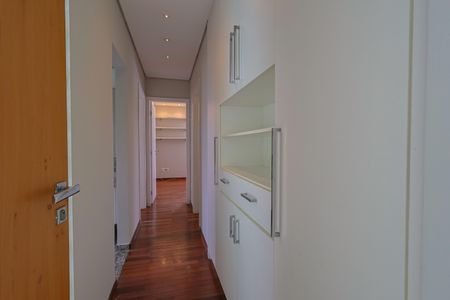 Apartamento à venda com 136m², 3 quartos e 3 vagasCorredor