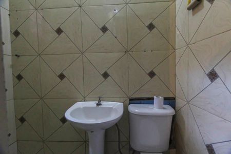 Banheiro Social de casa para alugar com 1 quarto, 40m² em Vila Bela, São Paulo