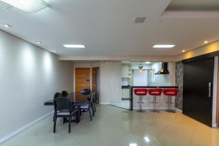 Apartamento para alugar com 105m², 2 quartos e 2 vagas Apartamento para alugar com 105m², 2 quartos e 2 vagasSala