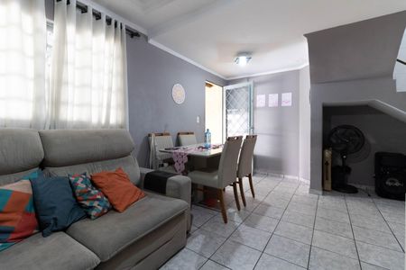 Sala de casa para alugar com 2 quartos, 200m² em Sacoma, São Paulo