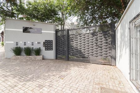 Casa de condomínio à venda com 254m², 3 quartos e 1 vagaFachada